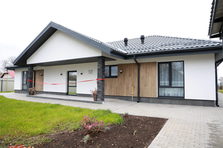 У Меджибізькій громаді відкрили дитячий будинок сімейного типу для багатодітної родини з Запорізької області