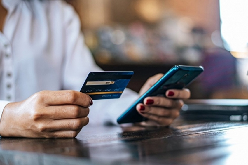 Кам’янчанка втратила понад 114 тисяч гривень, купуючи дитячий одяг онлайн