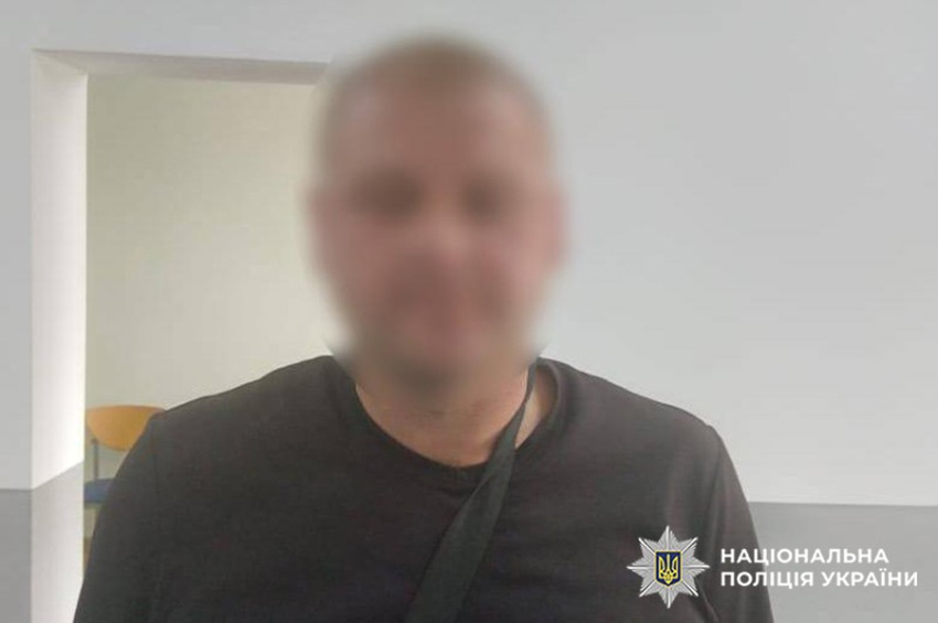 Лаявся та виганяв з дому: на Чемеровеччині засудили домашнього кривдника, який ображав співмешканку перед дітьми