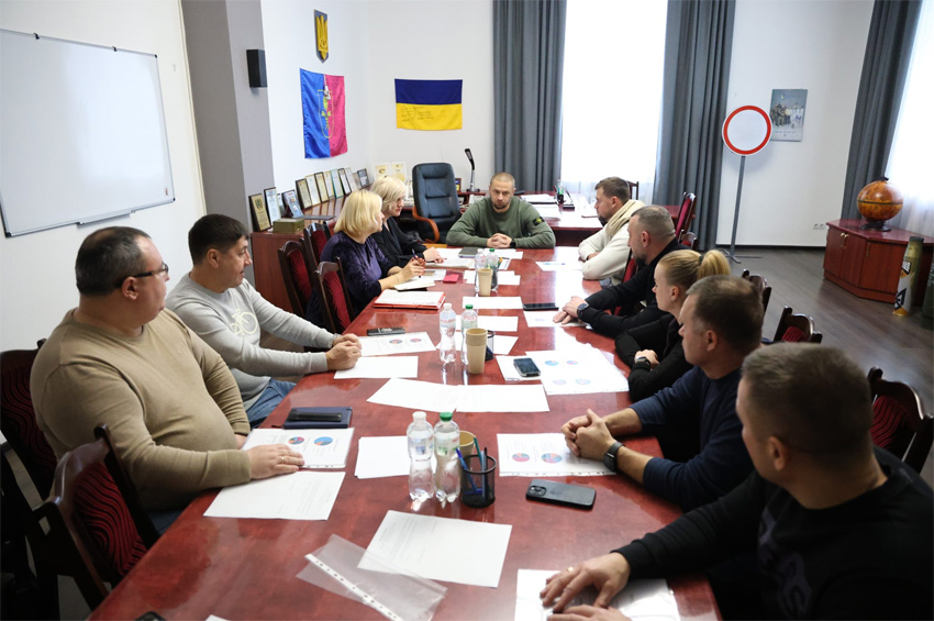 В Хмельницькій ОВА обговорили оновлені критерії розподілу коштів на спортивні заходи та зміни до стипендій спортсменам