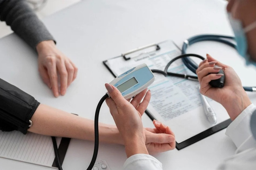 Безкоштовний скринінг здоров'я 40+: як українцям пройти обстеження