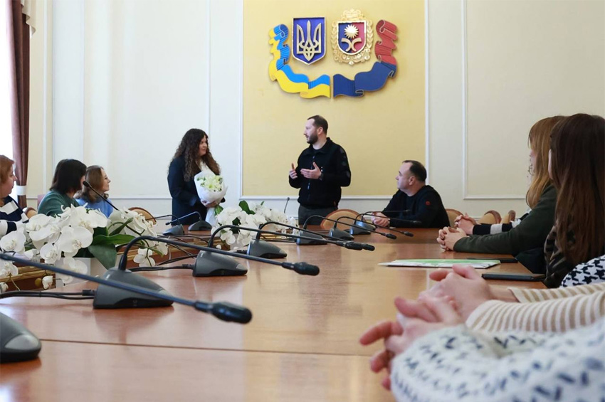 У Хмельницькій ОВА представили нову директорку департаменту інформаційної діяльності, культури та релігій