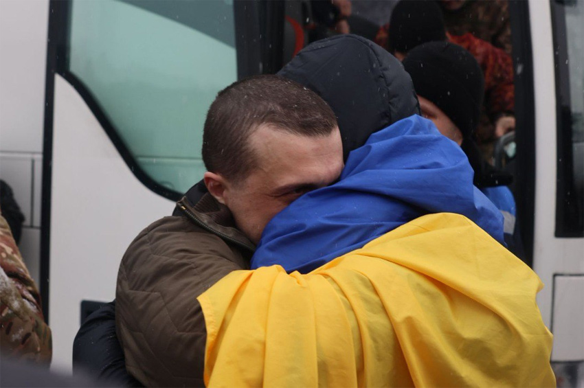 З російського полону звільнили 157 українців: серед них шестеро з Хмельниччини