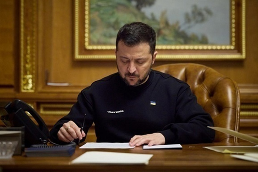 Жителі Хмельниччини отримали державні нагороди від Президента України