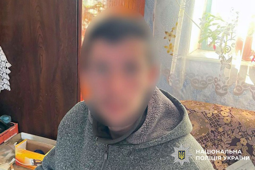 На Чемеровеччині односельчанин пів року обкрадав матір безвісти зниклого захисника