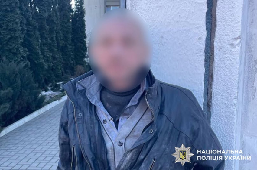 На Красилівщині чоловік обікрав будинок односельців