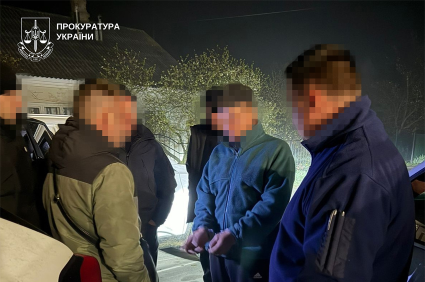 На Шепетівщині вітчима підозрюють у зґвалтуванні 11-річної падчерки