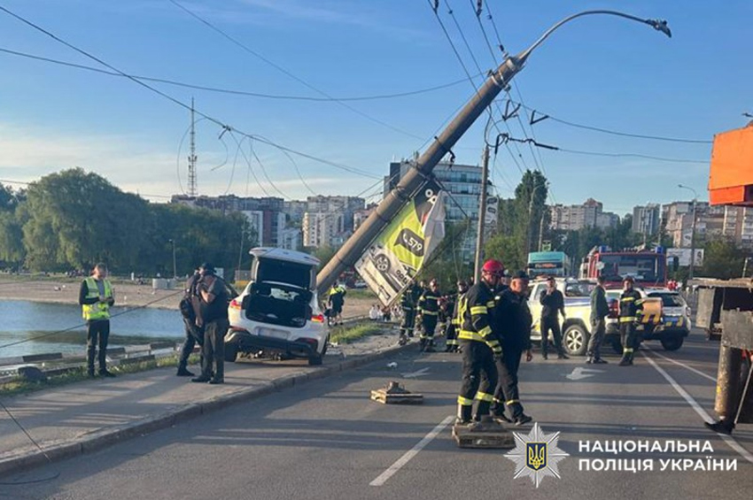 Смертельна ДТП у Хмельницькому: водій BMW збив двох пішоходів, обоє загинули