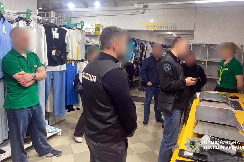 На Хмельниччині викрили схему ухилення від сплати податків на майже 40 млн грн у мережі секонд-хенду