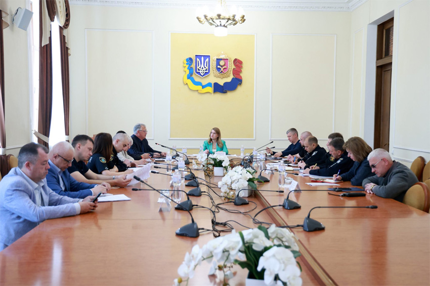 В ОВА обговорили ключові аспекти організації НМТ 2026 на Хмельниччині