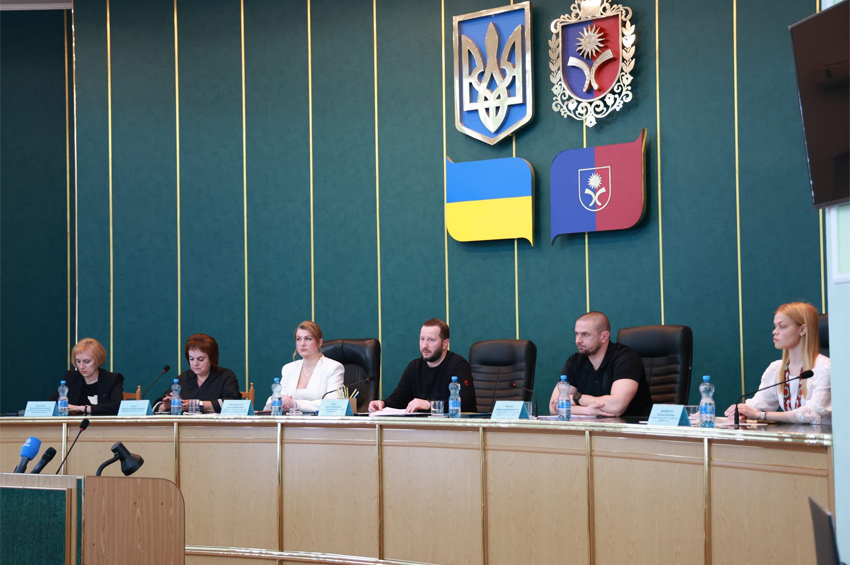 Сергій Тюрін провів колегію ОВА: обговорили будівництво укриттів, енергонезалежність шкіл і шкільне харчування 