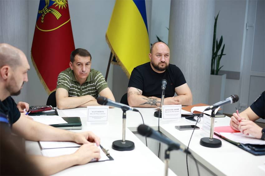 У Хмельницькій ОВА обговорили епідситуацію, пожежну безпеку та готовність закладів до нового навчального року