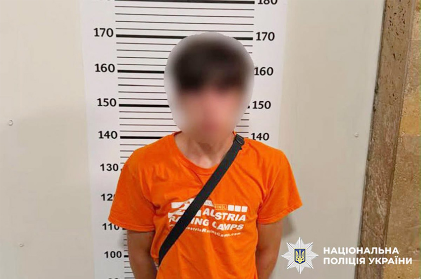 На Кам’янеччині 17-річного хлопця підозрюють у сексуальному насильстві щодо неповнолітньої