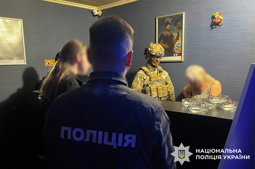 У Волочиську 63-річна жінка у підвалі житлового будинку облаштувала нелегальний гральний заклад