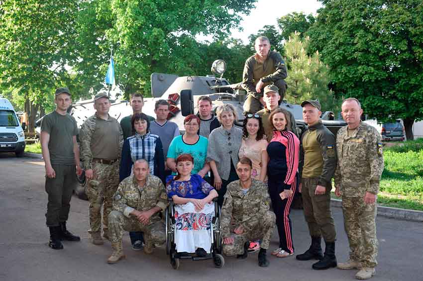  Не втомились: волонтери продовжують підтримувати бійців на передовій